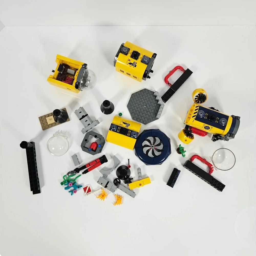 Lego City Ocean Exploration Base 60265 Yellow Submarine Parts Manuals As Is